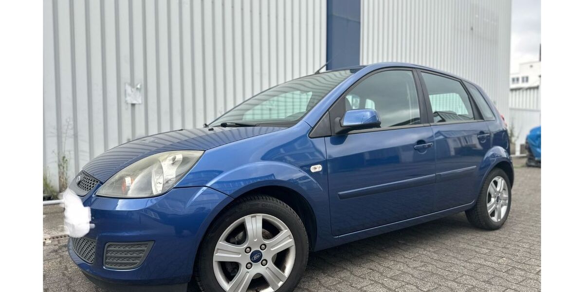 Ford Fiesta 112.115 km 2.990 &euro; Mülheim an der Ruhr 45472