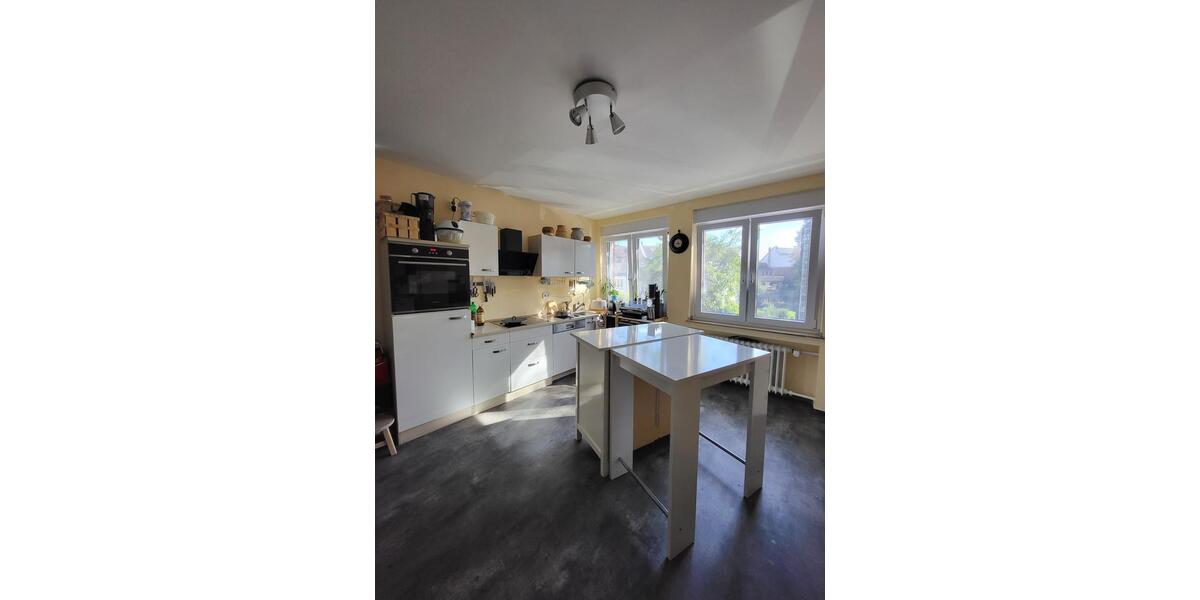 Etagenwohnung Krefeld Cracau - 3 Zimmer, 83 m&sup2;, 890&euro; | Angebot:27585288