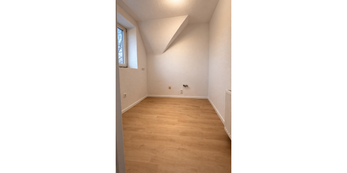 Dachgeschoßwohnung Krefeld Gartenstadt - 2 Zimmer, 54 m&sup2;, 530&euro; | Angebot:25414336