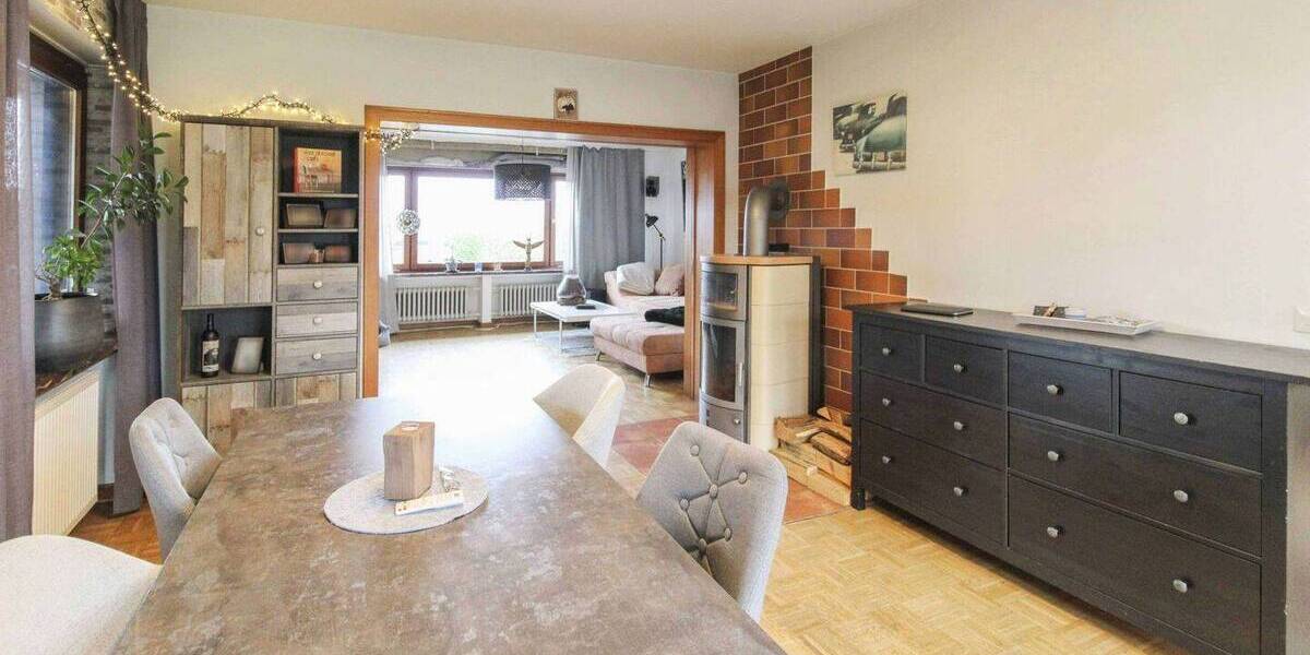 Einfamilienhaus Viersen Dülken - 9 Zimmer, 214 m&sup2;, 595.000&euro; | Angebot:26331360
