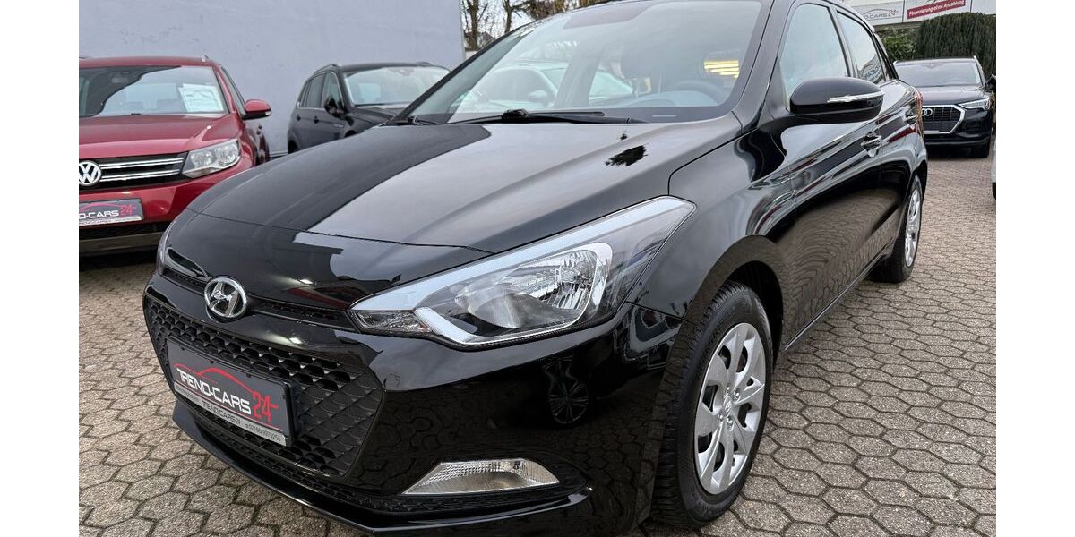 Hyundai i20 51.950 km 9.390 &euro; Mönchengladbach 41236