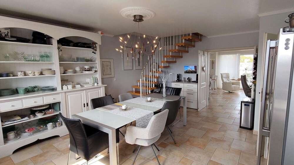 Etagenwohnung Moers - 3 Zimmer, 115 m&sup2;, 395.000&euro; | Angebot:27610323
