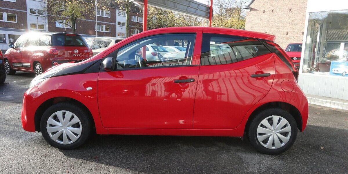 Toyota Aygo X x-Business-Paket 53 KW Klima 1.Hd 100.000 km 6.999 &euro; Neuss 41462