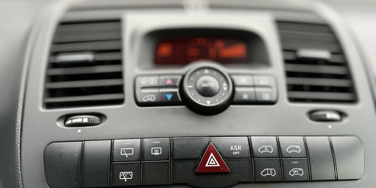 Mercedes-Benz Vito Kombi 122 CDI/ Klima / 2xSchiebetüren / AHK 240.000 km 22.490 &euro; Mönchengladbach 41066