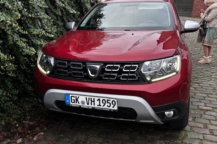Dacia Duster 77.000 km 12.900 &euro; Erkelenz 41812