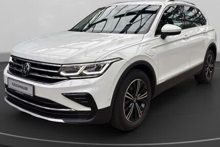 VW Tiguan 64.129 km 29.470 &euro; Mönchengladbach 41238