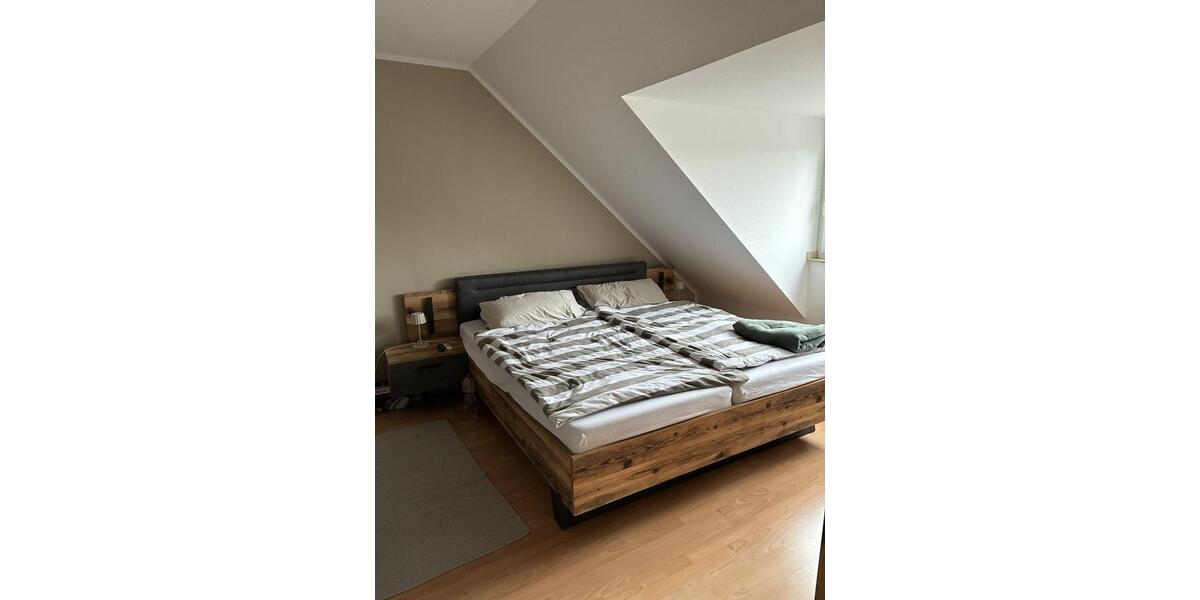 Etagenwohnung Meerbusch - 2.5 Zimmer, 72 m&sup2;, 802&euro; | Angebot:25064784