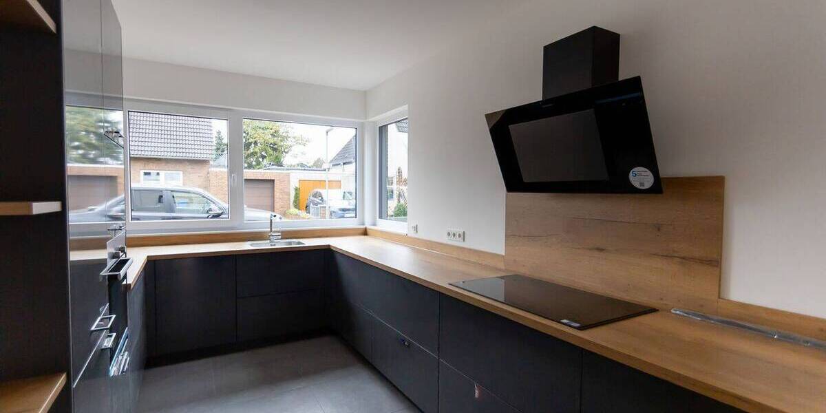 Doppelhaushälfte Neuss Reuschenberg - 4 Zimmer, 157 m&sup2;, 2.650&euro; | Angebot:26892236