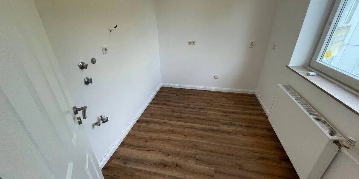 Etagenwohnung Duisburg Hochheide - 2 Zimmer, 68 m&sup2;, 589&euro; | Angebot:26799423