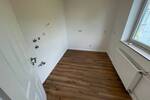 Etagenwohnung Duisburg Hochheide - 2 Zimmer, 68 m&sup2;, 589&euro; | Angebot:26799423