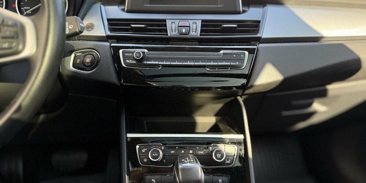 BMW 218 Active Tourer i / Advantage / PANO / Keyless 70.000 km 16.390 &euro; Mönchengladbach 41066