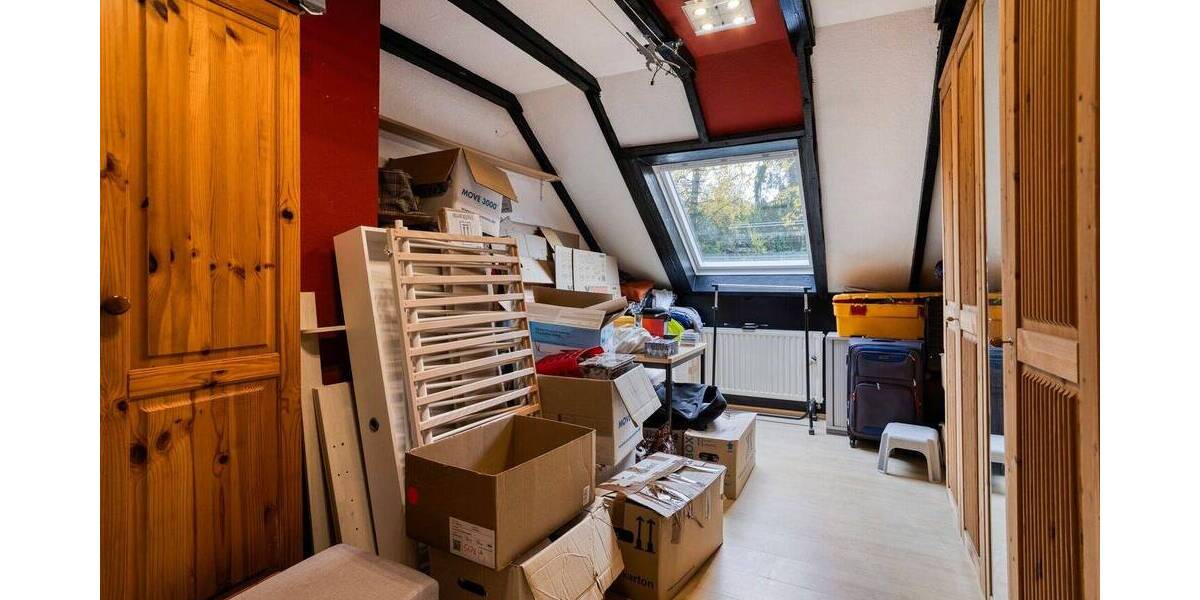 Reihenendhaus Mülheim an der Ruhr Mitte-Ost - 7 Zimmer, 184 m&sup2;, 559.000&euro; | Angebot:25799172