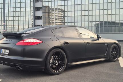 Porsche Panamera 168.000 km 26.490 &euro; Neuss 41462