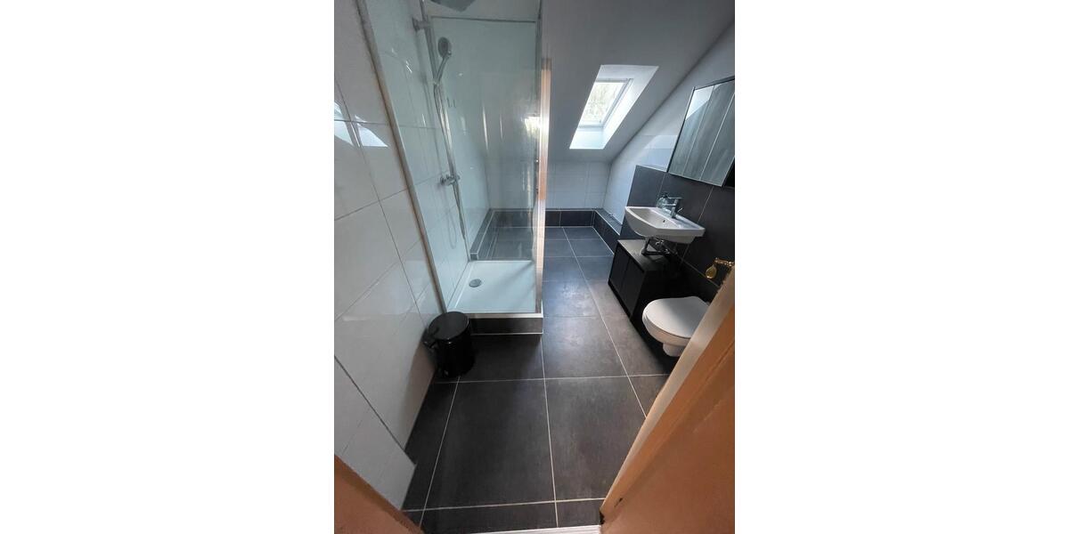 Dachgeschoßwohnung Mönchengladbach Süd - 3 Zimmer, 79 m&sup2;, 600&euro; | Angebot:26669617