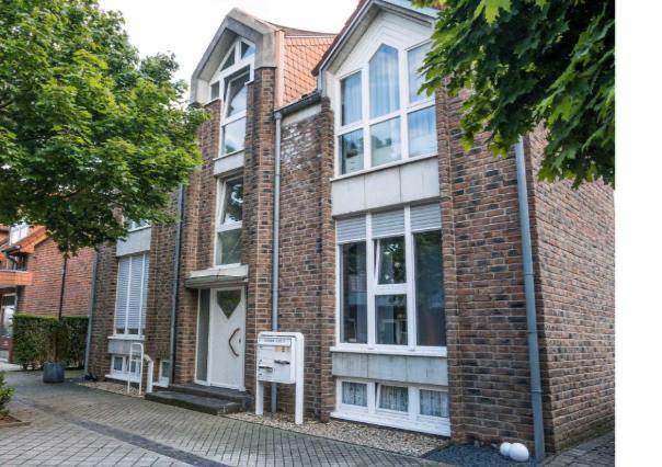 Maisonettenwohnung Grevenbroich - 4 Zimmer, 100 m&sup2;, 1.400&euro; | Angebot:25649468
