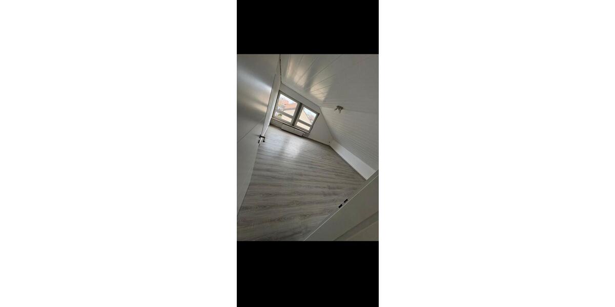 Dachgeschoßwohnung Moers Rheinkamp - 2 Zimmer, 60 m&sup2;, 480&euro; | Angebot:26003644