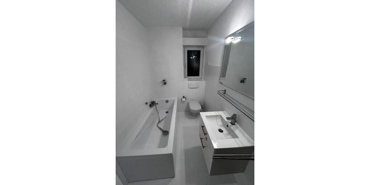 Erdgeschoßwohnung Mönchengladbach Süd - 2 Zimmer, 60 m&sup2;, 1.350&euro; | Angebot:26014501