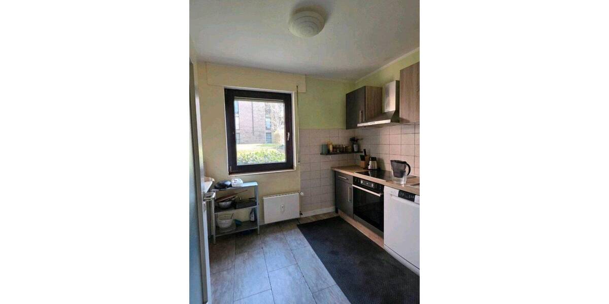 Etagenwohnung Düsseldorf Wersten - 2 Zimmer, 70 m&sup2;, 1.250&euro; | Angebot:26886504