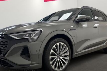 Audi Q8 e-tron 77.065 km 46.900 &euro; Düsseldorf 40233