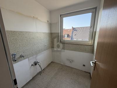 KOMPAKT, HELL UND KOMFORTABEL - Dachgeschoßwohnung Düsseldorf Stadtbezirk 3 | Angebot:26866080