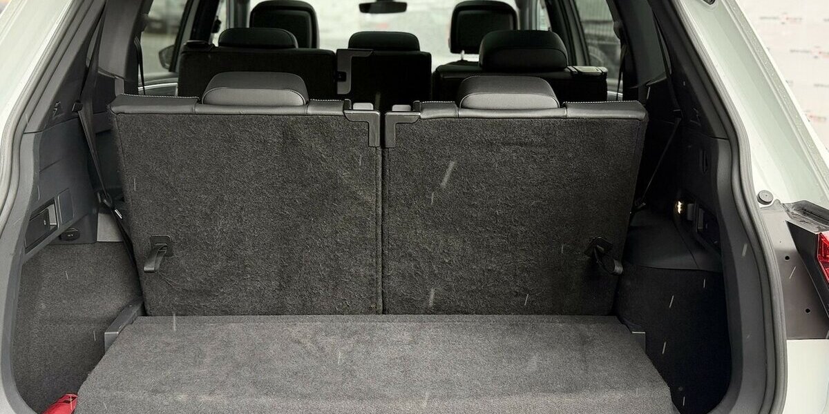 VW Tiguan Allspace R- line/ 4Motion/ 240PS/ PANO 99.000 km 31.900 &euro; Mönchengladbach 41066