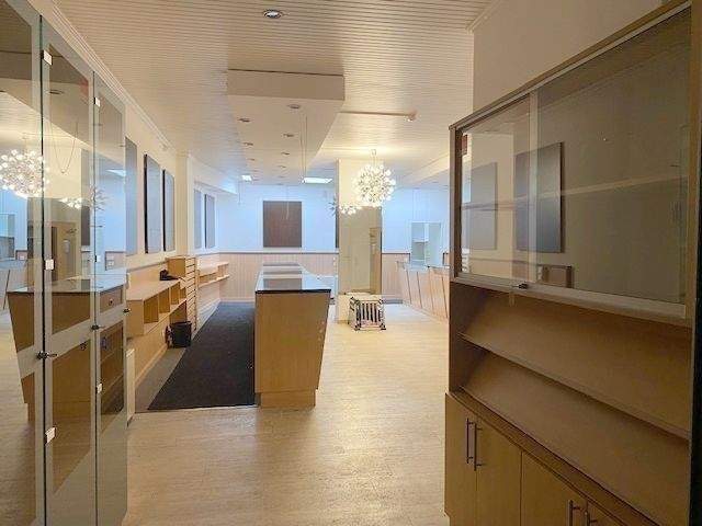 Gewerbeobjekt Düsseldorf Pempelfort - 3 Zimmer, 2.200&euro; | Angebot:26686524