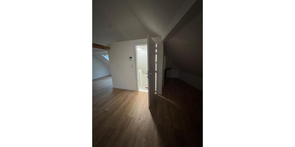 Etagenwohnung Mönchengladbach Süd - 1 Zimmer, 45 m&sup2;, 670&euro; | Angebot:25626673