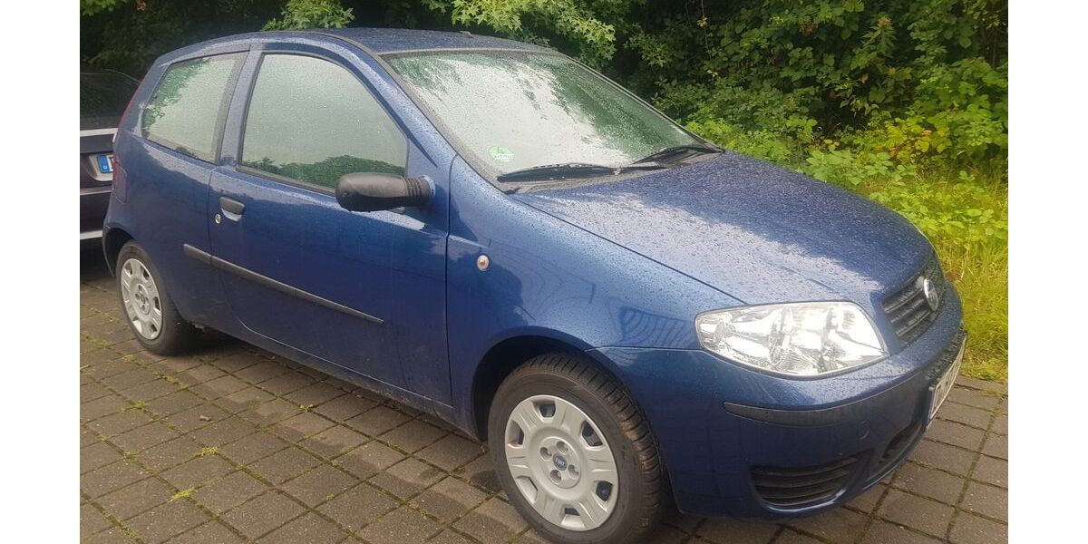 Fiat Punto 30.000 km 4.444 &euro; Düsseldorf 40231