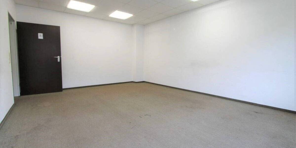 Gewerbeobjekt Krefeld Stadtmitte - 9 Zimmer, 214 m&sup2;, 1.200&euro; | Angebot:25684500