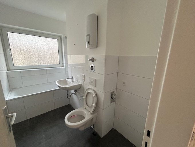 Etagenwohnung Moers - 3.5 Zimmer, 66 m&sup2;, 619&euro; | Angebot:25491098