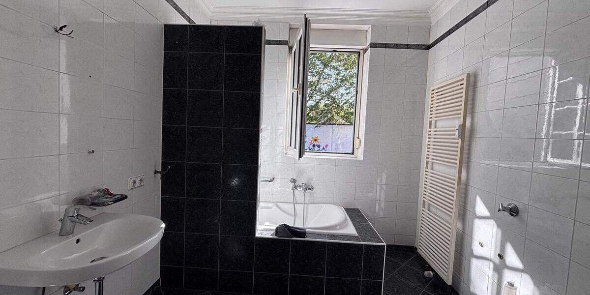 Mehrfamilienhaus, Wohnhaus Willich - 4 Zimmer, 95 m&sup2;, 460.000&euro; | Angebot:25741179