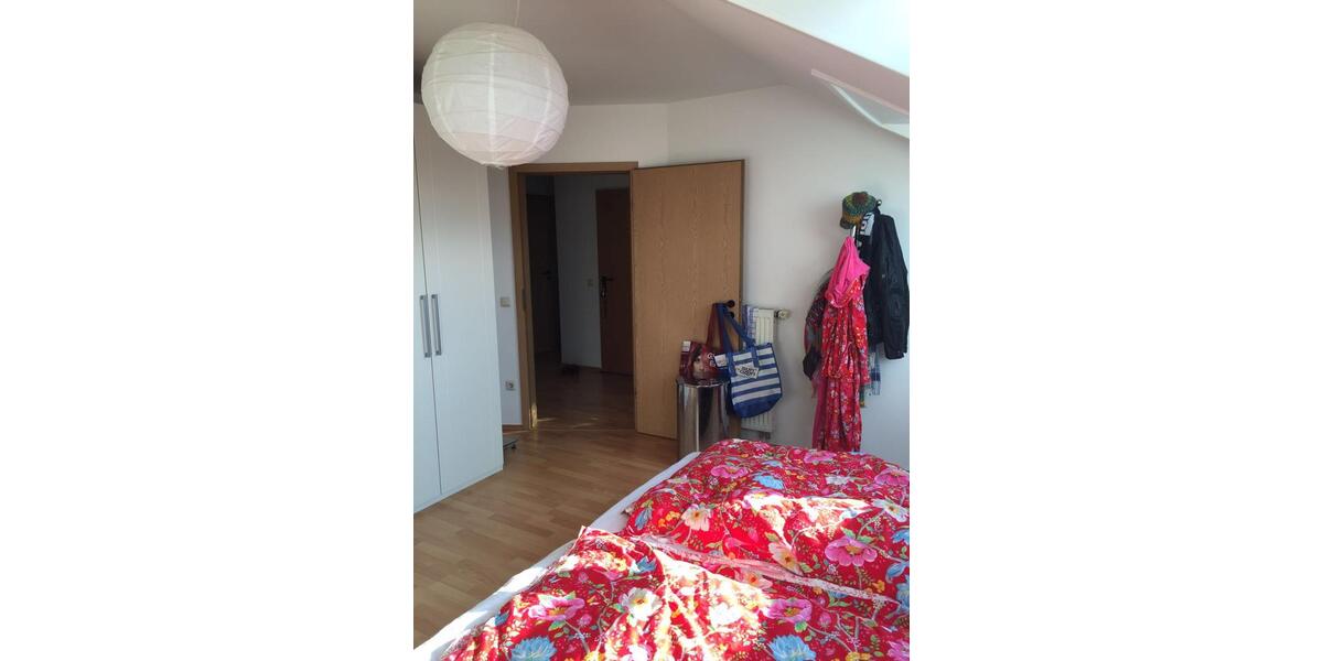 Dachgeschoßwohnung Wegberg - 3 Zimmer, 80 m&sup2;, 580&euro; | Angebot:25990055