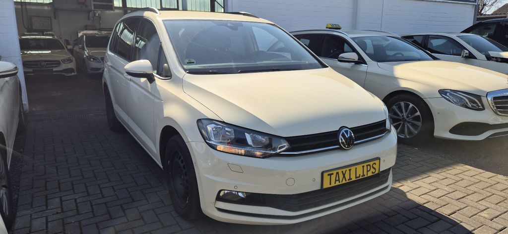 VW Touran 221.909 km 17.950 &euro; Korschenbroich 41352