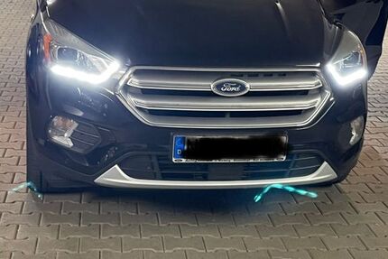 Ford Kuga 110.700 km 16.600 &euro; Neuss 41466