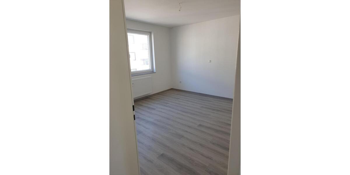 Etagenwohnung Krefeld - 3 Zimmer, 65 m&sup2;, 590&euro; | Angebot:25868117