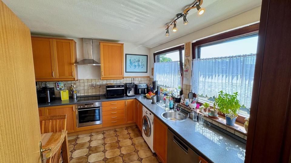 Maisonettenwohnung Krefeld Hülser Berg - 5 Zimmer, 105 m&sup2;, 1.180&euro; | Angebot:25947682