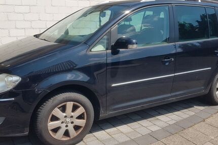 VW Touran 190.000 km 4.200 &euro; Jüchen 41363