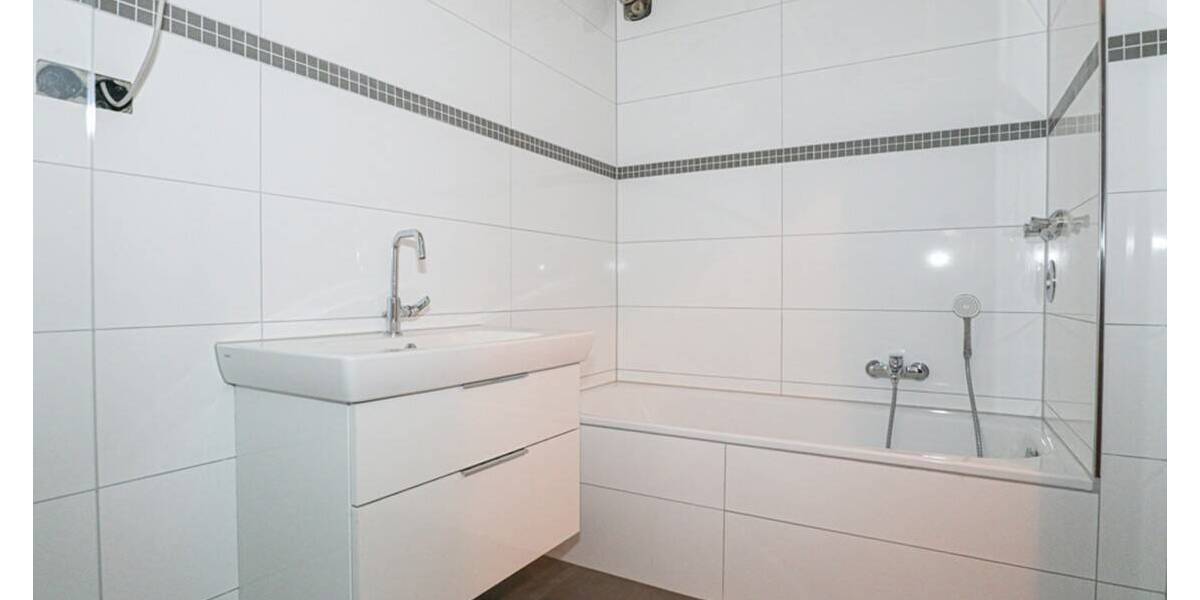 Mehrfamilienhaus, Wohnhaus Neuss / Holzheim Holzheim - 8 Zimmer, 254 m&sup2;, 590.000&euro; | Angebot:26435711