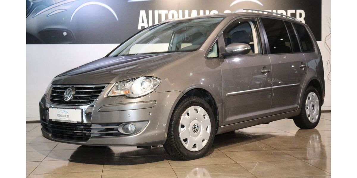 VW Touran 282.732 km 4.550 &euro; Ratingen 40880