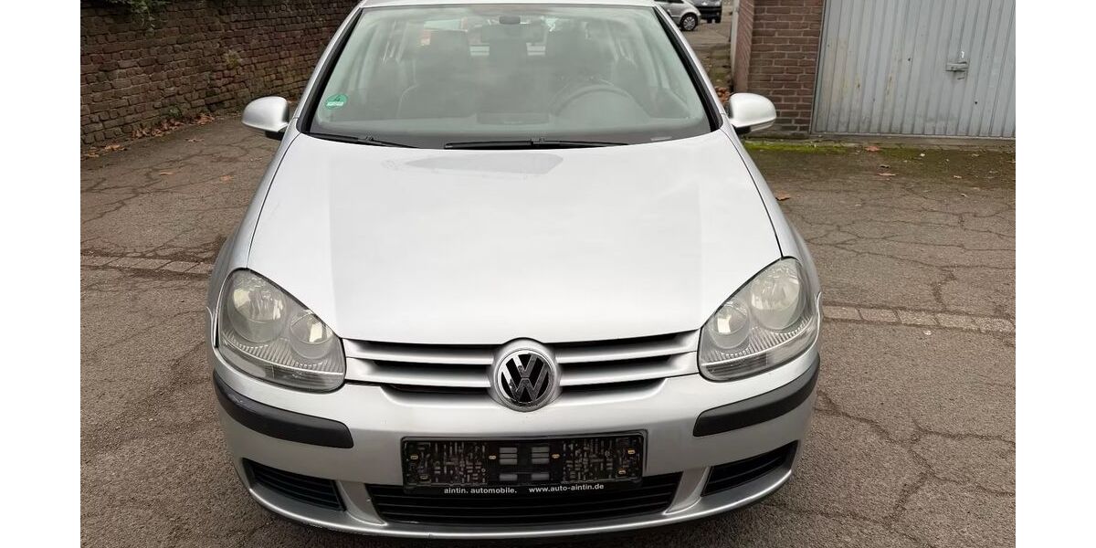 VW Golf 149.000 km 5.000 &euro; Düsseldorf 40591