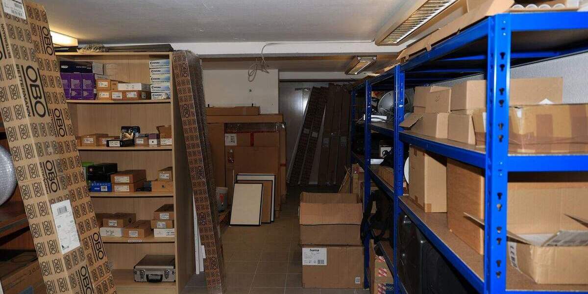 Gewerbeobjekt Duisburg Wanheim-Angerhausen - 6 Zimmer, 203 m&sup2;, 1.712&euro; | Angebot:25663827