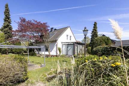 Haus Neuss Furth-Mitte - 5 Zimmer, 127 m&sup2;, 649.000&euro; | Angebot:25519373