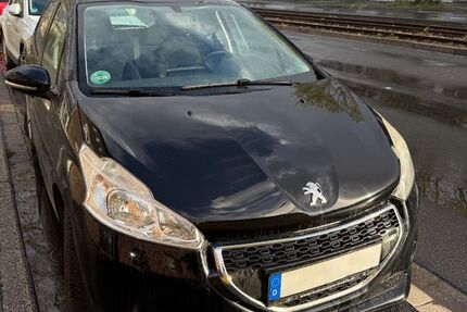 Peugeot 208 122.603 km 3.000 &euro; Krefeld 47803