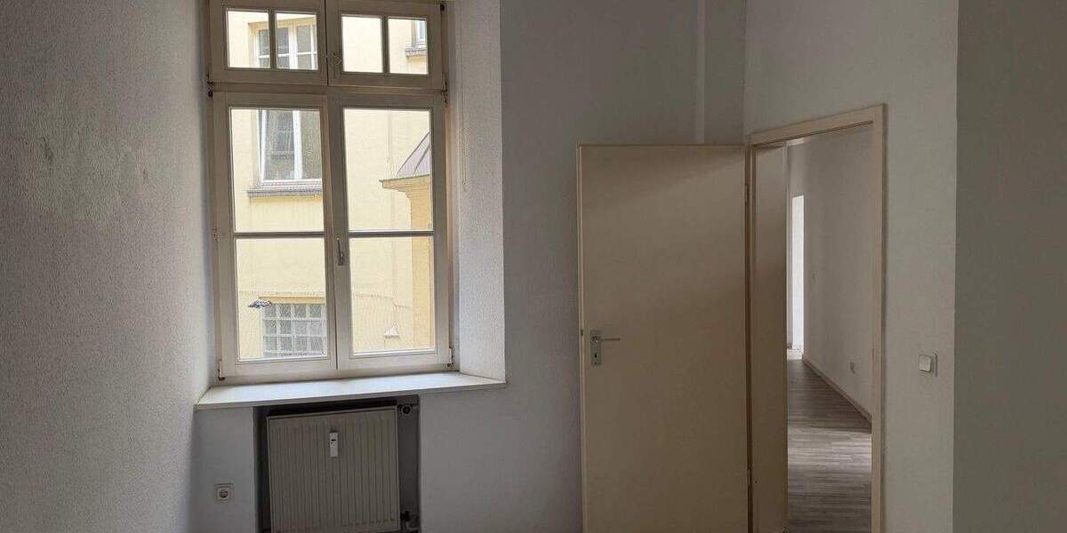 Etagenwohnung Duisburg Dellviertel - 3 Zimmer, 93 m&sup2;, 590&euro; | Angebot:25927892