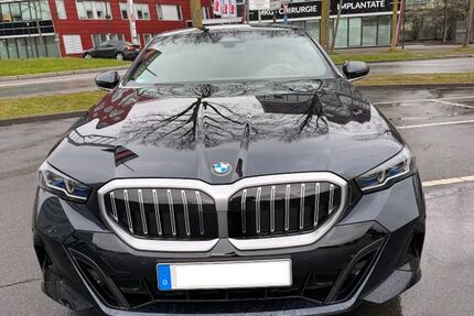 BMW 520 25.000 km 49.500 &euro; Düsseldorf 40235