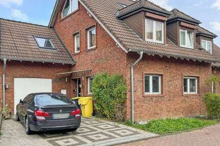 Haus Neuss Furth-Mitte - 7 Zimmer, 209 m&sup2;, 673.000&euro; | Angebot:23756532