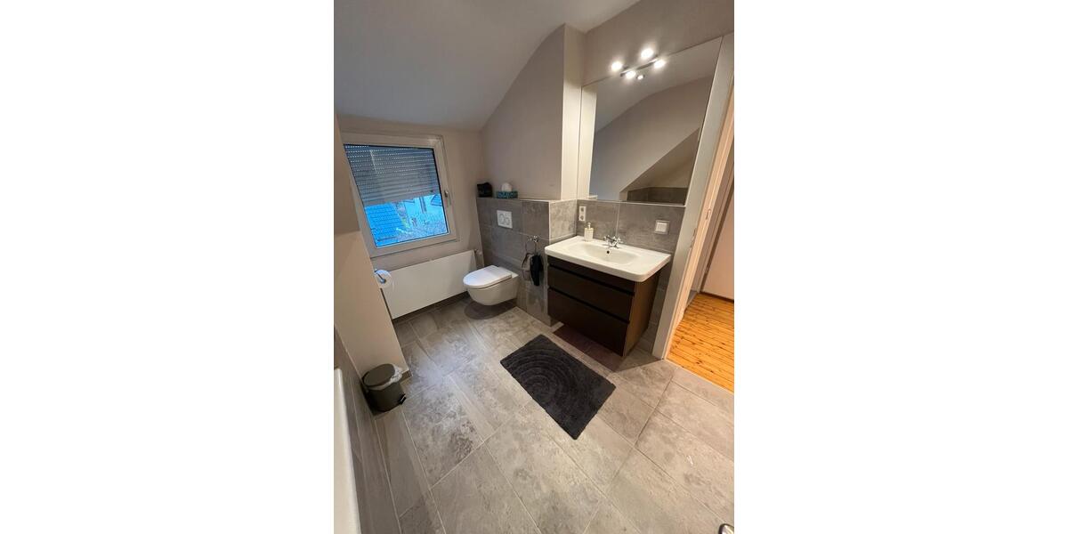 Einfamilienhaus Düsseldorf Stadtbezirk 5 - 4 Zimmer, 168 m&sup2;, 2.690&euro; | Angebot:25706619