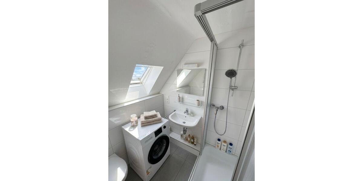 Dachgeschoßwohnung Mönchengladbach Nord - 5 Zimmer, 75 m&sup2;, 169.500&euro; | Angebot:27446953