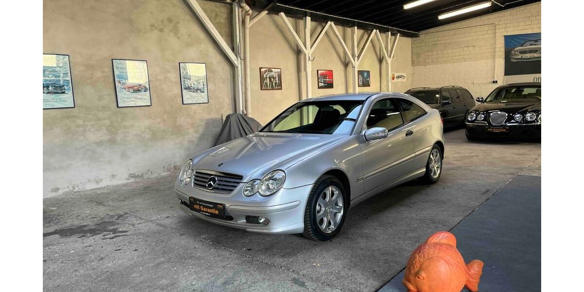 Mercedes-Benz C 180 74.637 km 6.999 &euro; Viersen 41747