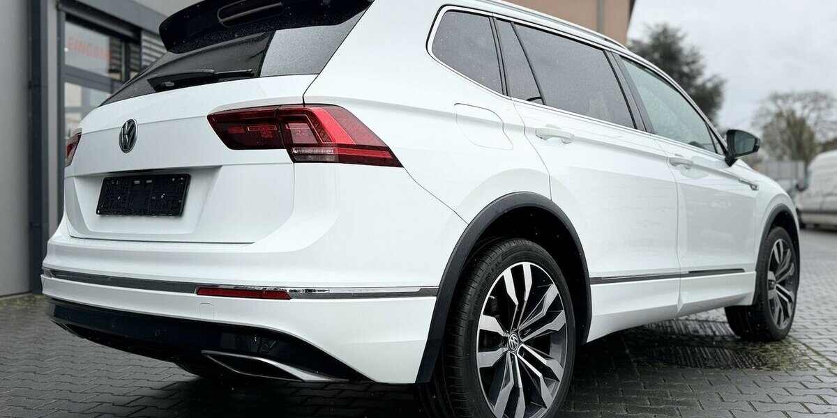 VW Tiguan Allspace R- line/ 4Motion/ 240PS/ PANO 99.000 km 31.900 &euro; Mönchengladbach 41066